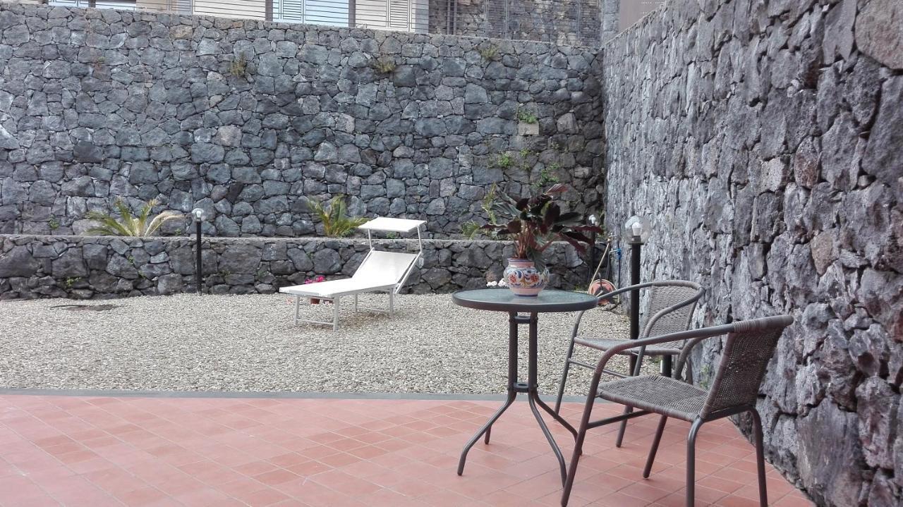 Villa Leonardi Zafferana Etnea Kültér fotó